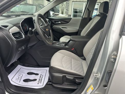 Used 2018 Chevrolet Equinox LS image 12