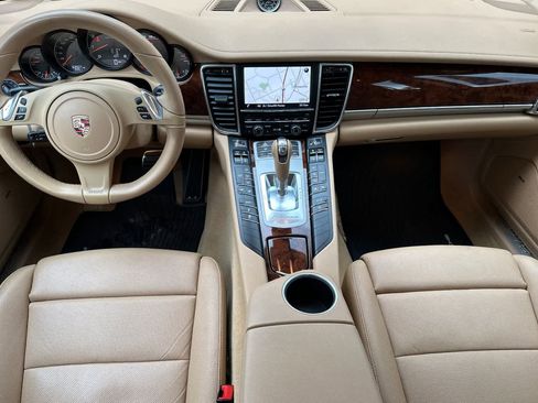 Used 2013 Porsche Panamera image 3