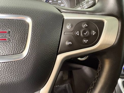 Used 2024 GMC Terrain SLT FWD image 25