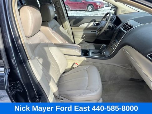 Used 2013 Lincoln MKX AWD w/ Class II Trailer Tow Pkg image 10