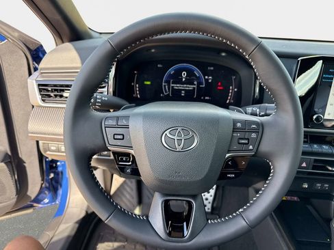 New 2026 Toyota Camry SE image 23