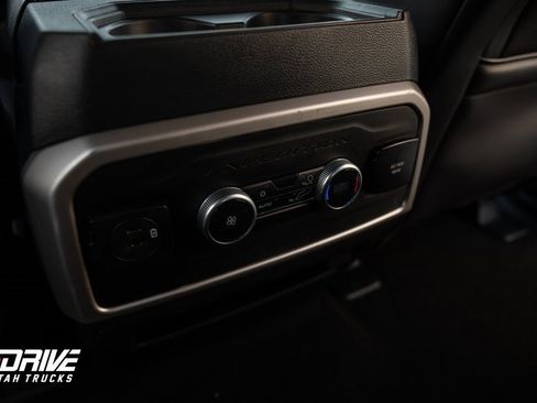 Used 2022 Ford Expedition Max XLT image 25