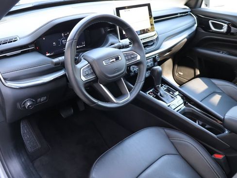 Used 2022 Jeep Compass High Altitude AWD/4WD image 5
