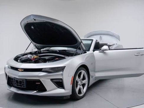 Used 2017 Chevrolet Camaro SS RWD image 17