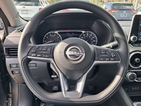 Used 2025 Nissan Sentra SV FWD image 23