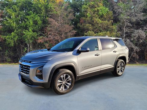 Used 2026 Chevrolet Equinox LT w/ Convenience Package II image 1