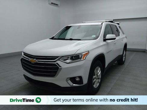 Used 2021 Chevrolet Traverse LT image 1