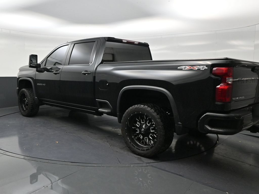 Used 2025 Chevrolet Silverado 2500 Custom w/ Custom Value Package AWD/4WD image 3