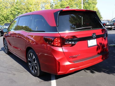 Certified 2026 Honda Odyssey Elite image 3
