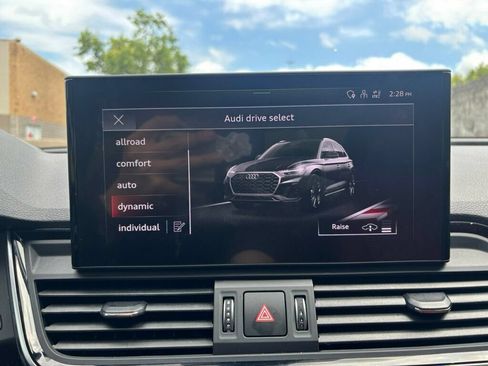 Used 2021 Audi SQ5 Prestige w/ Prestige Package AWD/4WD image 31