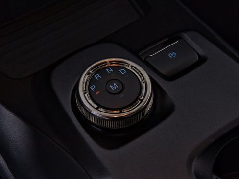 Used 2020 Ford Mustang Shelby GT500 w/ Technology Package RWD image 30