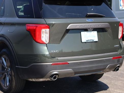 Used 2024 Ford Explorer XLT w/ Equipment Group 202A image 8