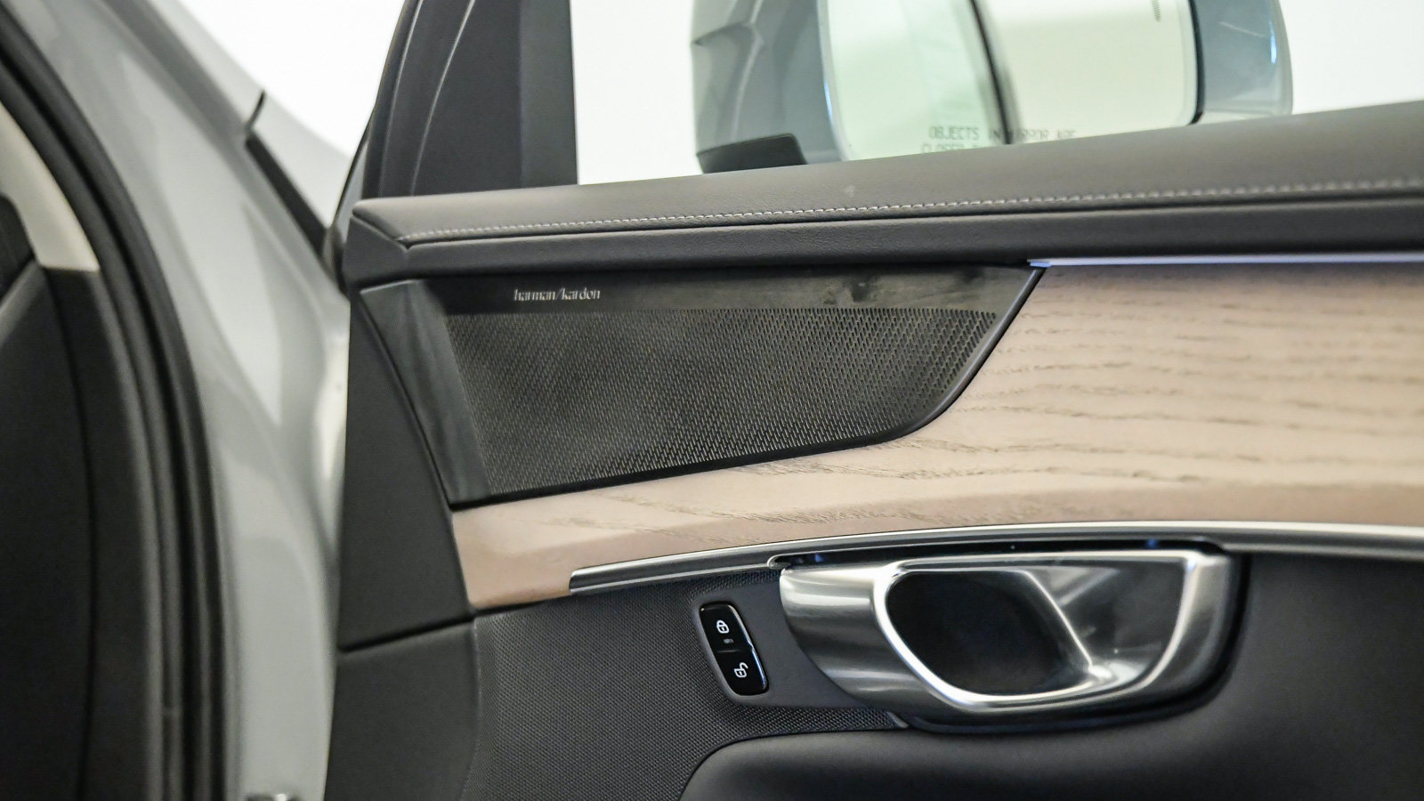 Certified 2026 Volvo XC90 B6 Plus AWD/4WD image 18