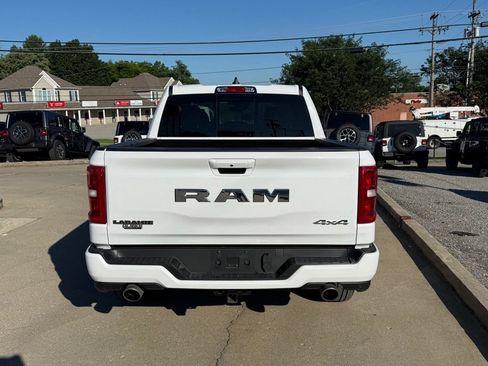 Used 2025 RAM 1500 Laramie w/ Sport Appearance Package AWD/4WD image 7