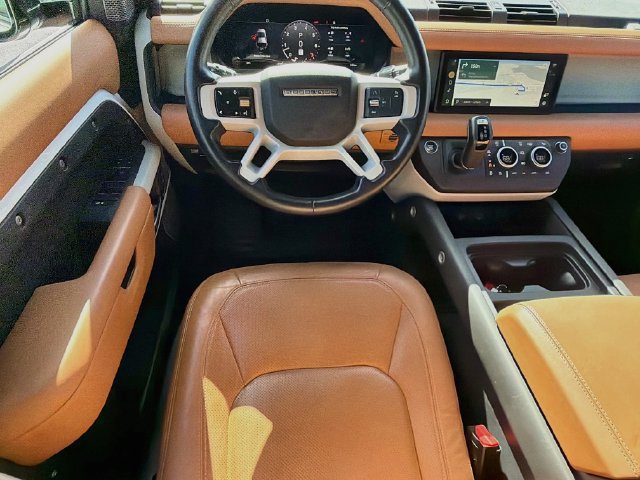 Used 2023 Land Rover Defender 110 SE AWD/4WD image 14