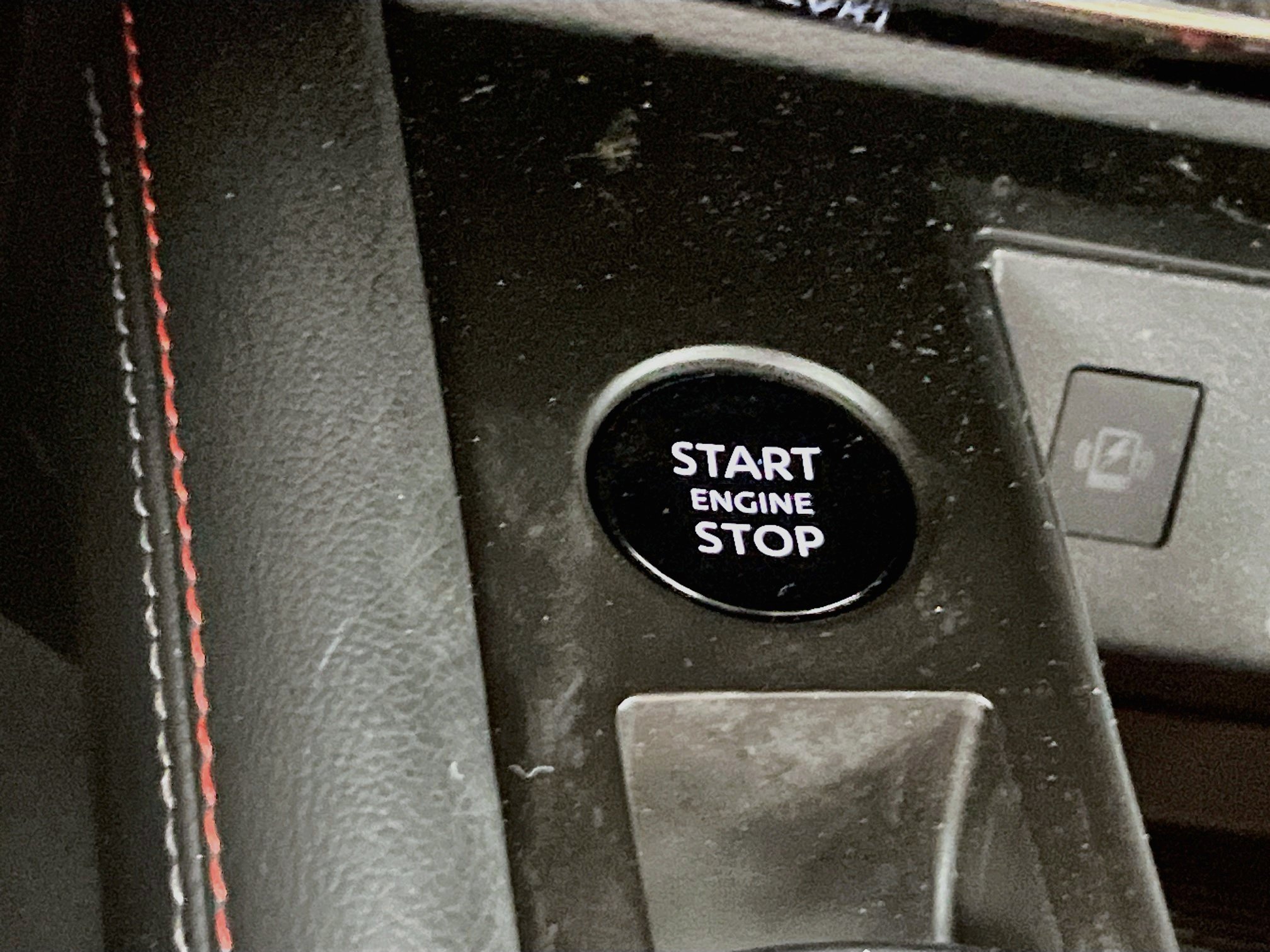 Used 2026 Nissan Kicks SR w/ Cold Weather Package FWD image 23