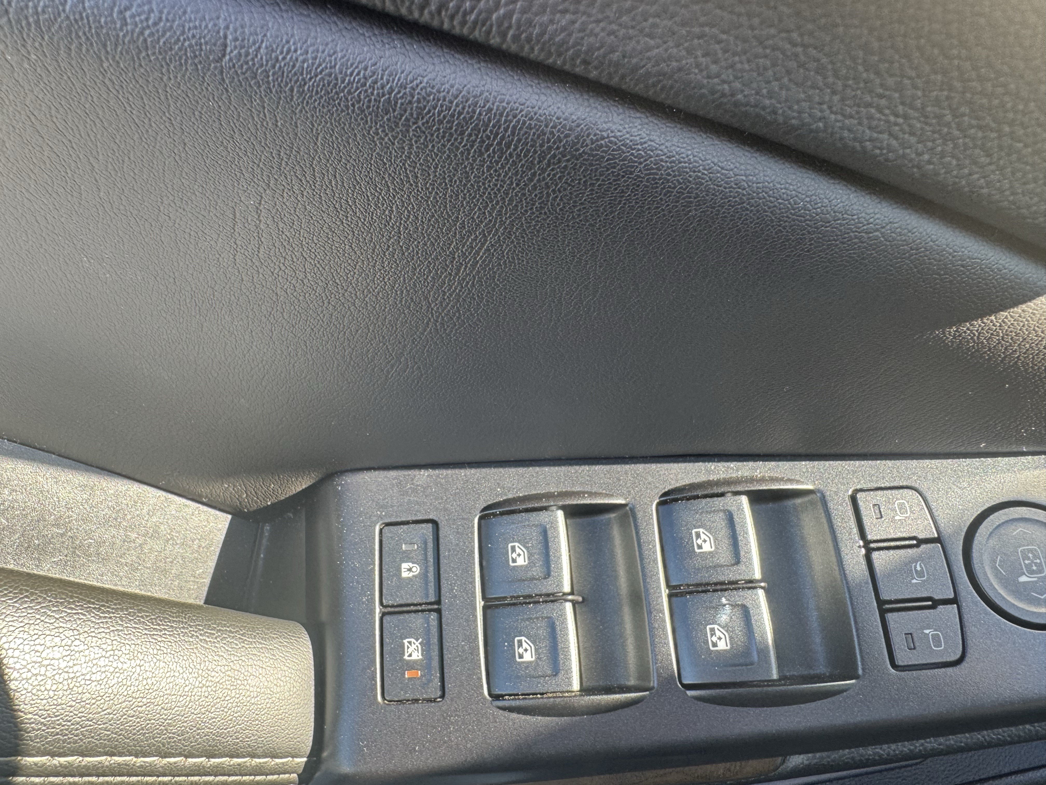 Used 2019 GMC Yukon XL Denali w/ Denali Ultimate Package RWD image 15