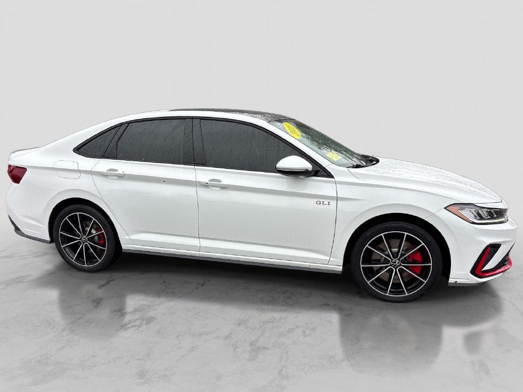 Used 2025 Volkswagen Jetta GLI Autobahn FWD image 6