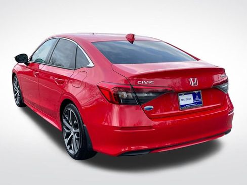 Certified 2024 Honda Civic Touring image 4