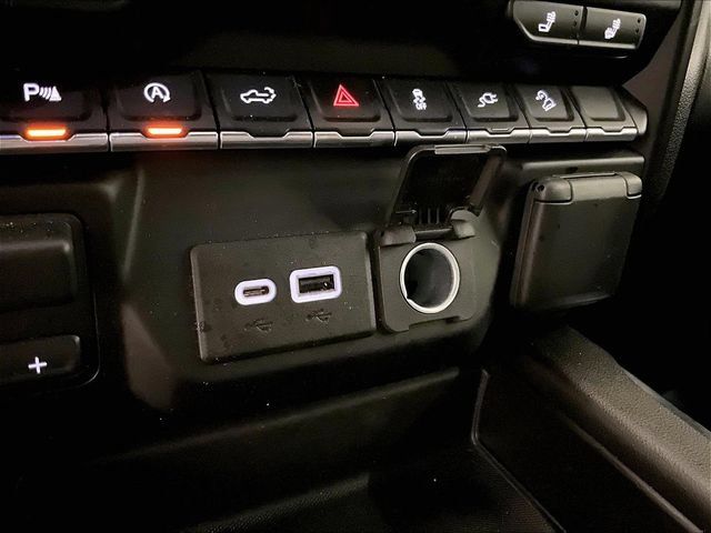 Used 2021 Chevrolet Silverado 1500 LT Trail Boss w/ Convenience Package II AWD/4WD image 31