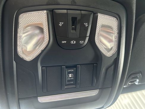 Used 2020 RAM 1500 Big Horn image 32