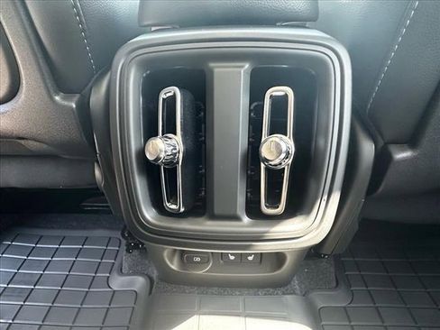 New 2025 Volvo XC40 B5 Core w/ Protection Package Premier image 7