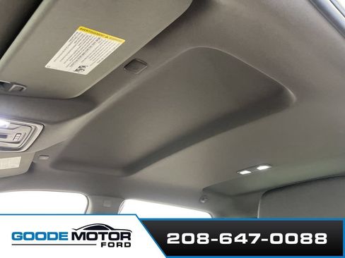 Used 2022 Chevrolet Silverado 1500 RST w/ Convenience Package II AWD/4WD image 19
