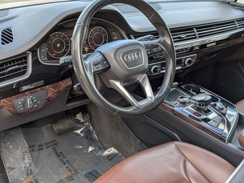 Used 2019 Audi Q7 3.0T Premium Plus w/ Premium Plus Package AWD/4WD image 11