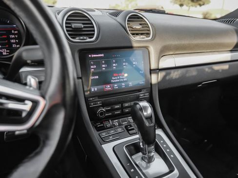 Used 2018 Porsche 718 Cayman S image 22