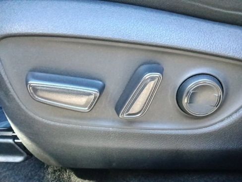 Used 2024 Toyota RAV4 XLE image 16