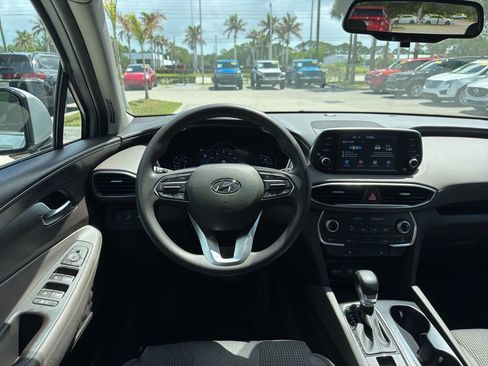Used 2020 Hyundai Santa Fe SEL image 11