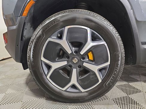 Used 2022 Rivian R1T Adventure AWD/4WD image 9