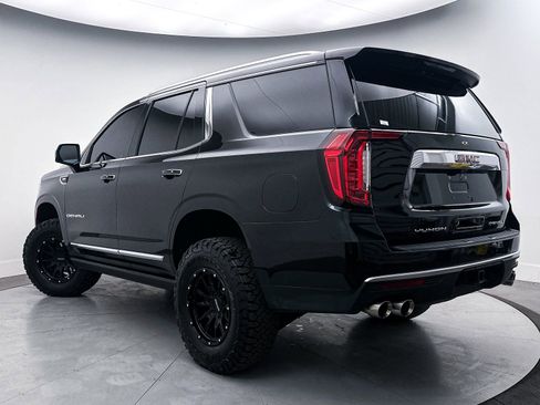 Used 2022 GMC Yukon Denali w/ Advanced Technology Package image 2