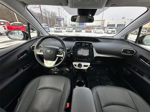 Used 2017 Toyota Prius Three image 20