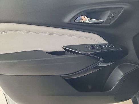 Certified 2024 Chevrolet Trax LT image 11