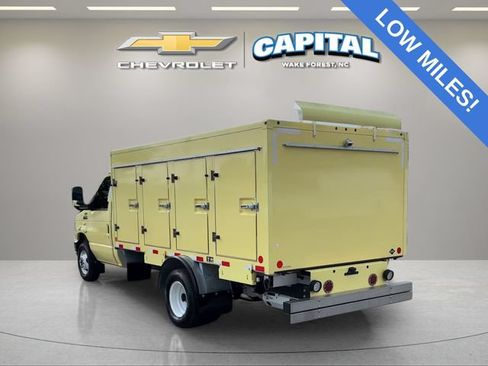 Used 2022 Ford E-450 and Econoline 450 Super Duty RWD image 5