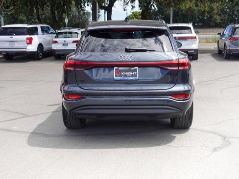 Used 2025 Audi Q6 e-tron Premium w/ Convenience Package RWD image 6