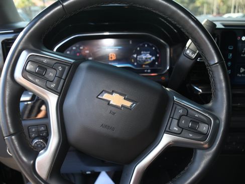 Used 2025 Chevrolet Silverado 2500 LTZ image 13