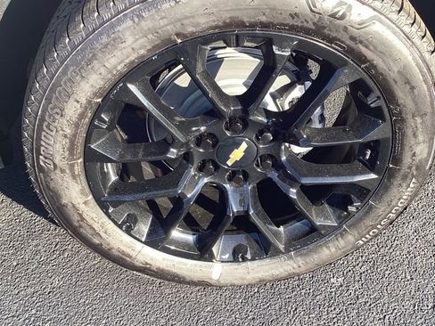 New 2026 Chevrolet Suburban Premier image 11