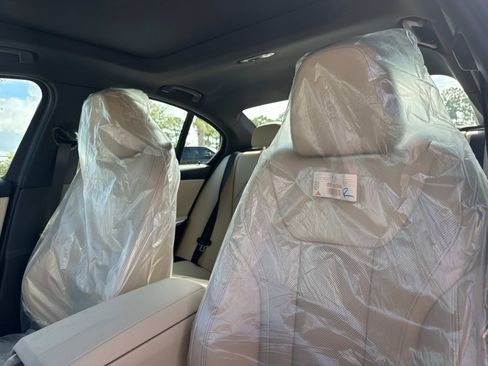 New 2025 BMW 330i xDrive Sedan w/ Premium Package image 21