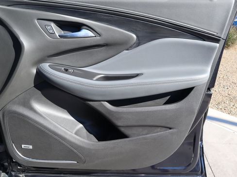 Used 2020 Buick Envision Premium w/ Driver Confidence Package image 24