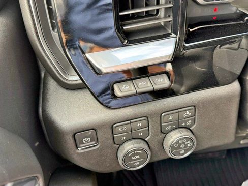 New 2026 Chevrolet Silverado 2500 LTZ w/ LTZ Premium Package image 22