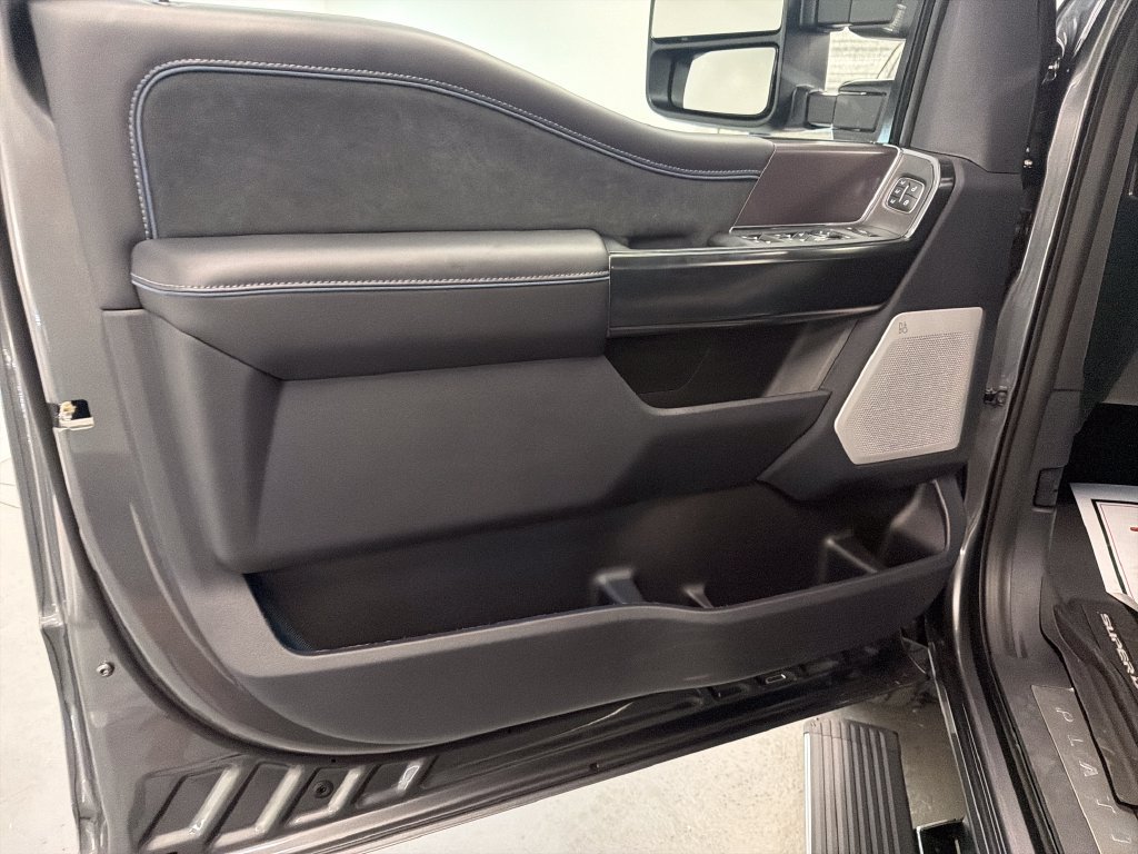 New 2026 Ford F250 Platinum AWD/4WD image 13