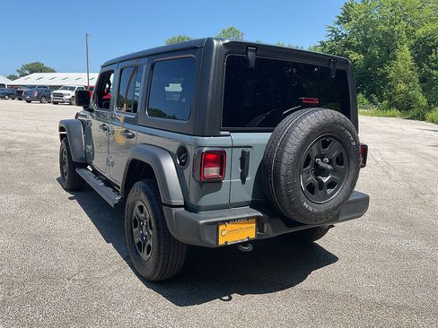 Used 2026 Jeep Wrangler Unlimited Sport AWD/4WD image 7
