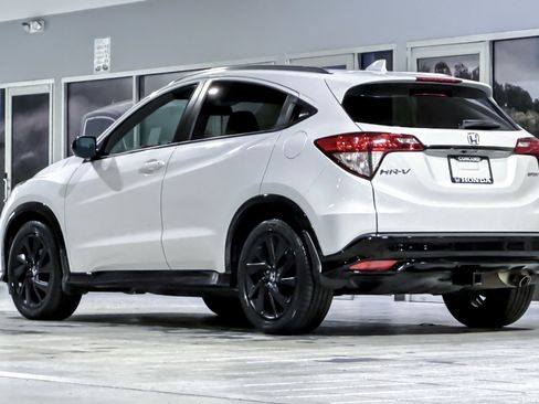 Used 2022 Honda HR-V Sport image 3