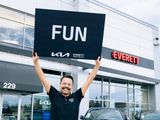 Used 2019 Kia Niro EX image 2