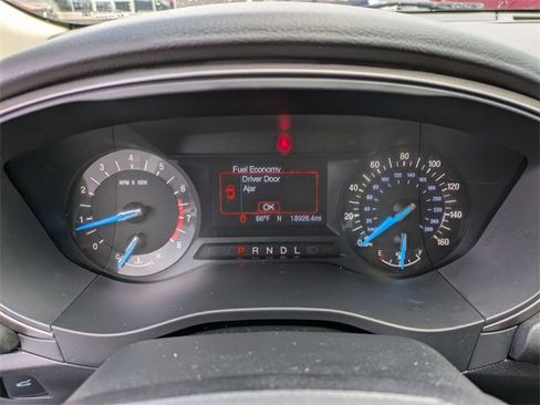 Certified 2017 Ford Fusion SE image 12