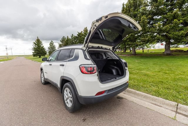 Used 2018 Jeep Compass Sport w/ Mopar Graphics Package FWD image 8