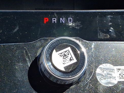 New 2025 Jeep Grand Cherokee Altitude image 9