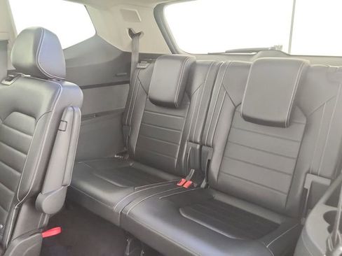 Used 2022 Volkswagen Atlas SEL Premium image 37